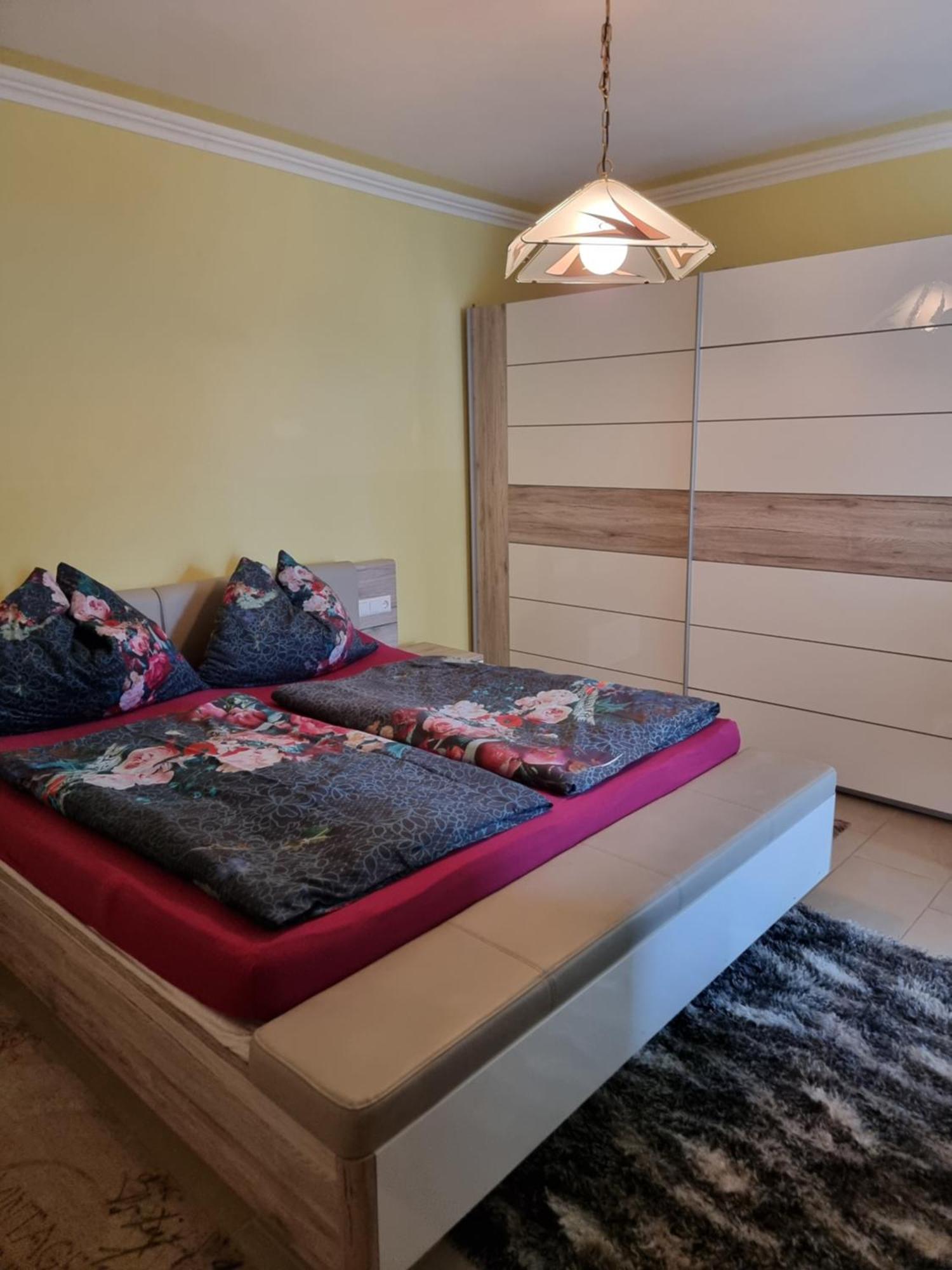 Ferienhaus Burgblick Treffen Chambre photo