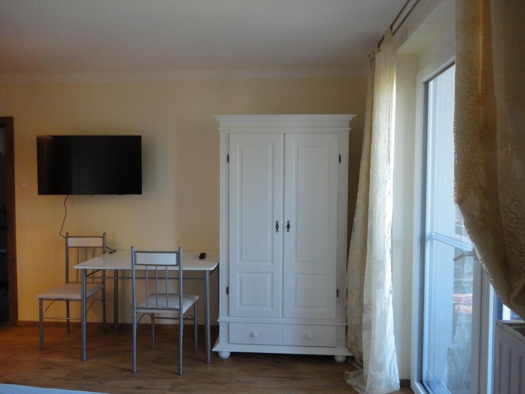 Ferienhaus Burgblick Treffen Extérieur photo