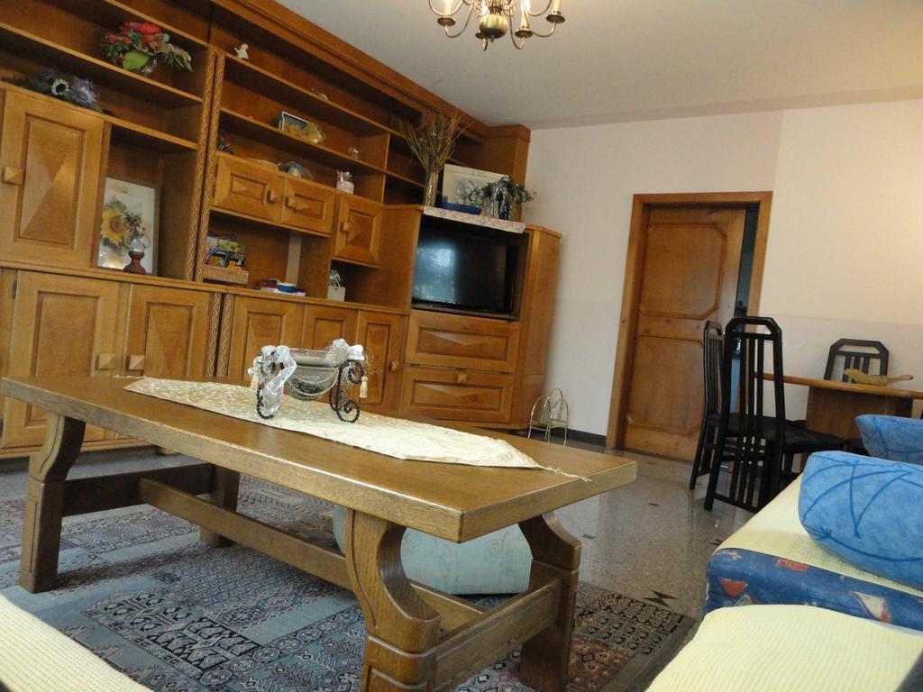 Ferienhaus Burgblick Treffen Extérieur photo